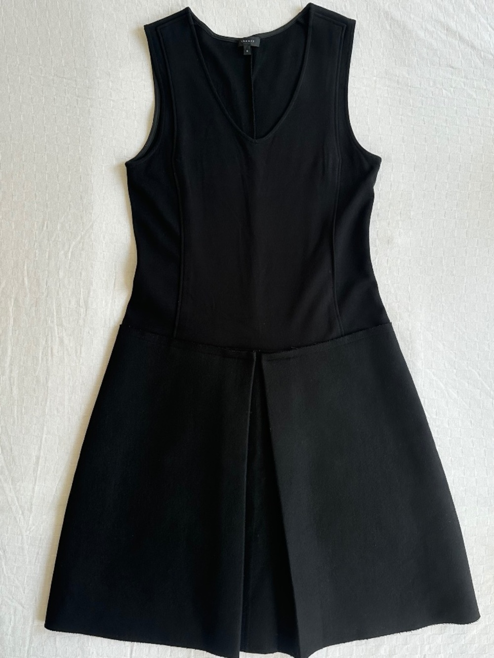 Theory Black V-Neck Pleated Drop-Waist A-Line Dress - Size 8